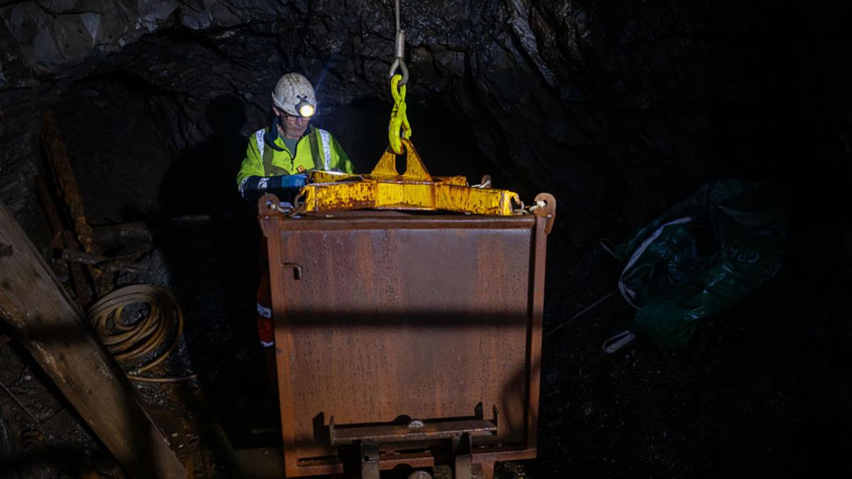 china a descoperit cel mai mare zacamant de aur din ultimele sapte decenii metalul pretios din dadonggou are o valoare uriasa