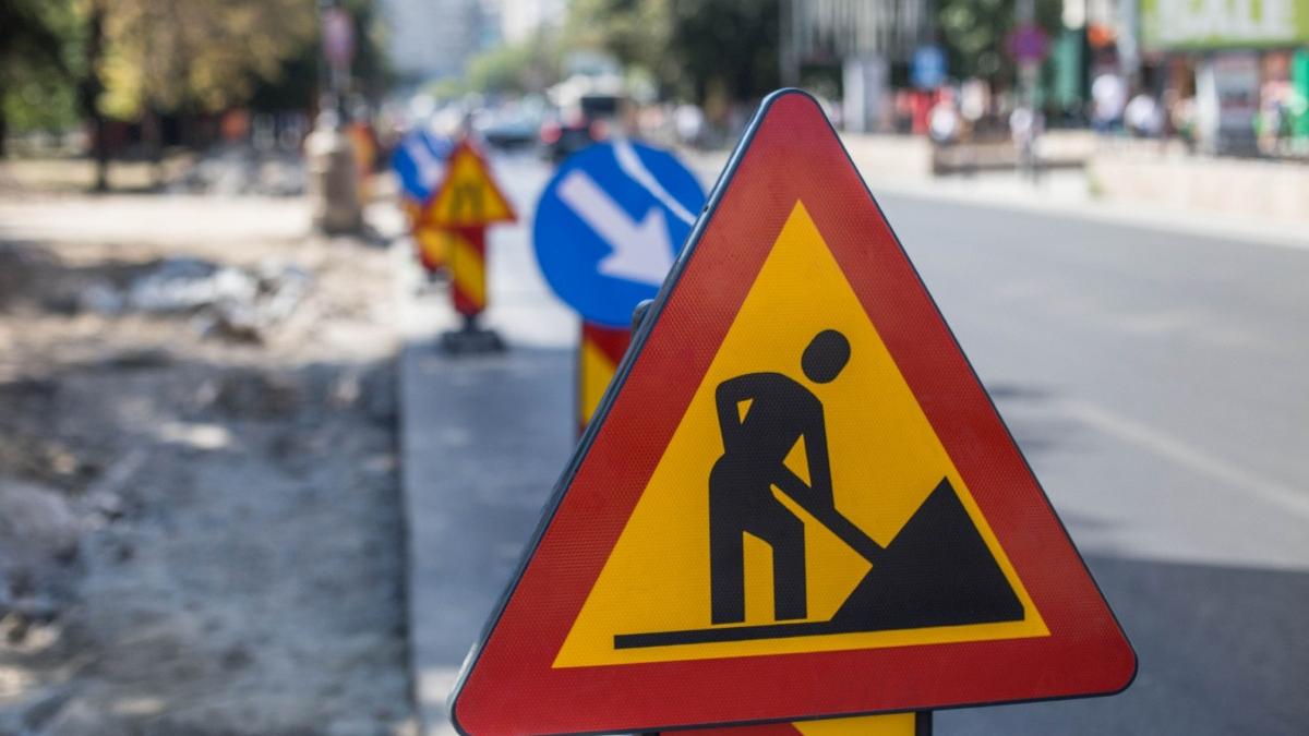 locatarii unor imobile din sectorul 5 au fost evacuati dupa ce sapaturile celor de la apa nova au avariat o conducta de gaze