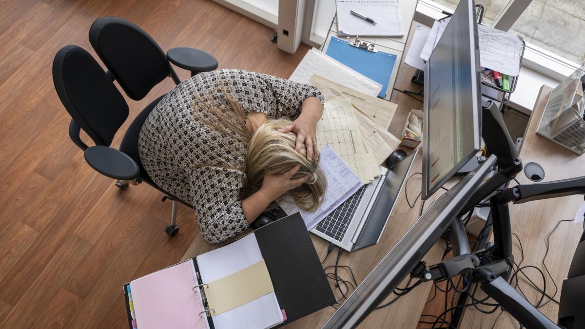 te pui mereu pe ultimul loc psihologii spun ca asta iti afecteaza longevitatea