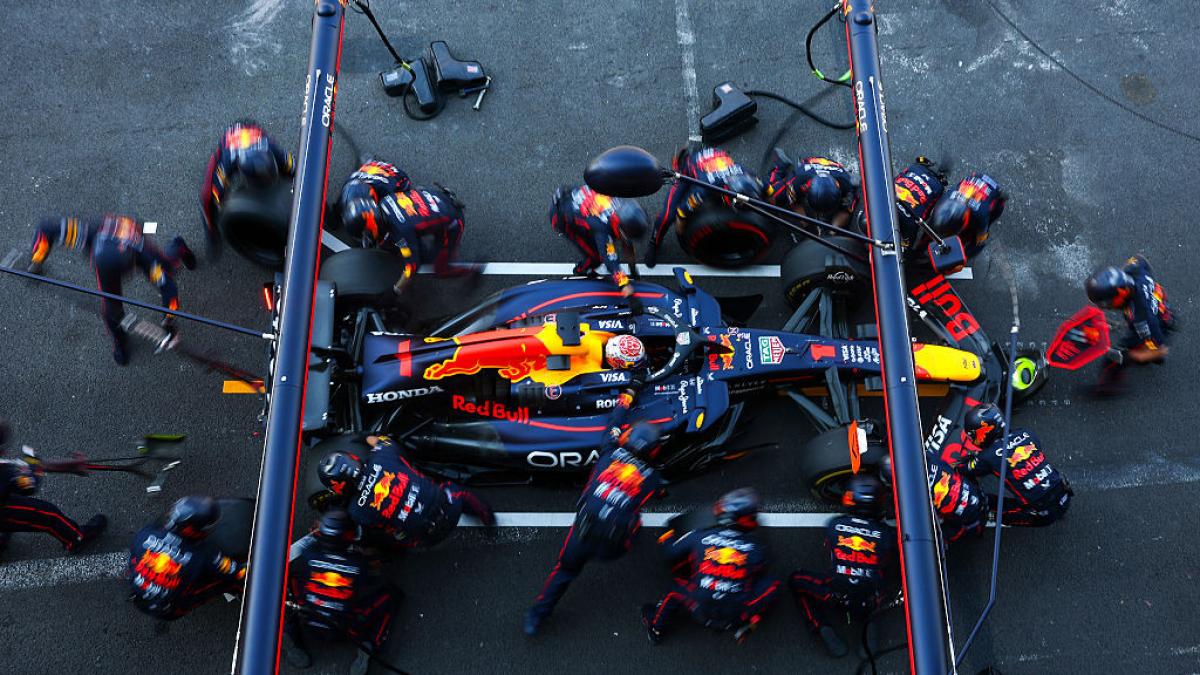 formula 1 regulamentul s ar putea schimba din 2026 una dintre propuneri doua opriri obligatorii la boxe
