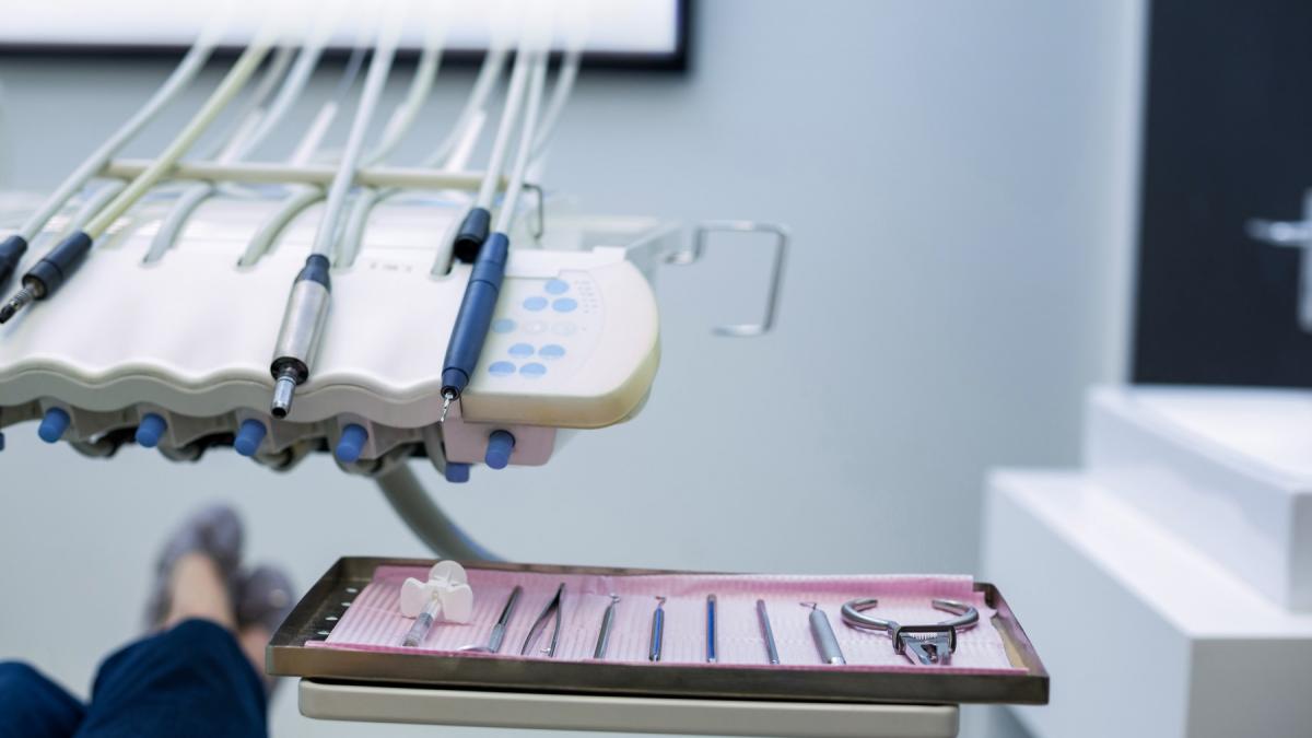 avocatul clinicii unde a murit fetita de 2 ani il contrazice pe rogobete are informatii complet gresite avea echipamentul necesar