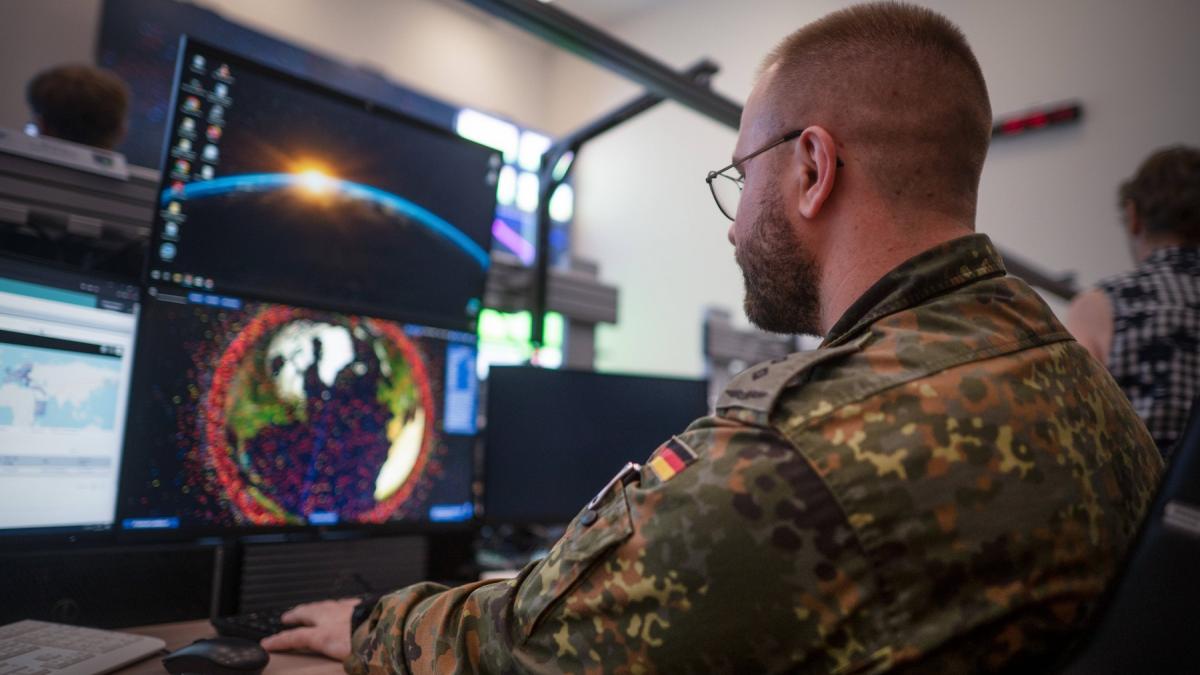 un raport al nato care da fiori noile arme nucleare ale lui putin pot lovi oriunde in europa distruge baze navale porturi si orase