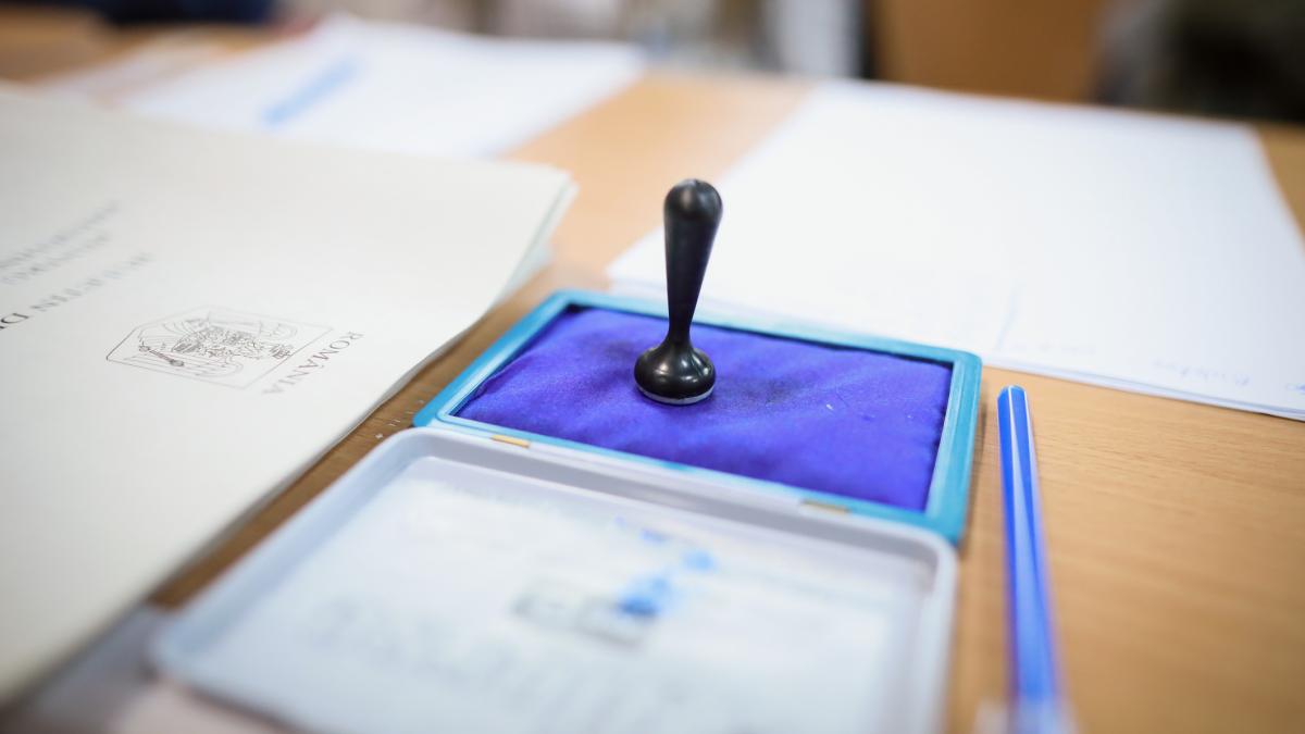 curs a fost acreditat sa faca exit poll urile la alegerile pentru primaria capitalei