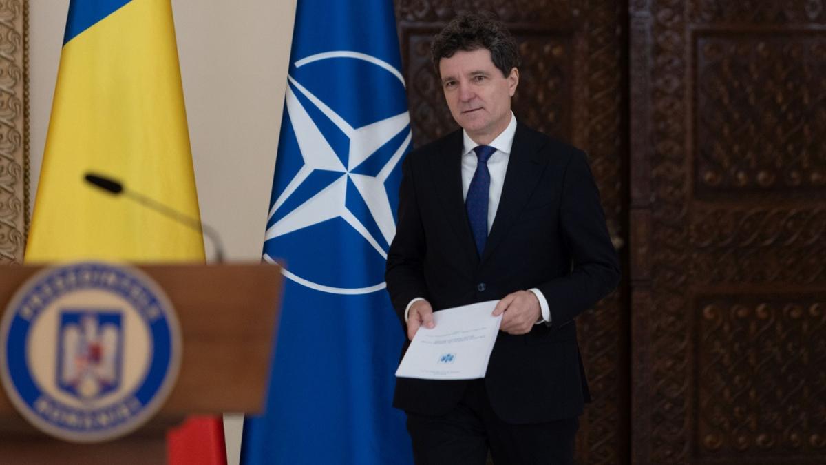 presedintele nicusor dan a convocat sedinta csat pentru data de 24 noiembrie pe agenda se afla strategia nationala de aparare