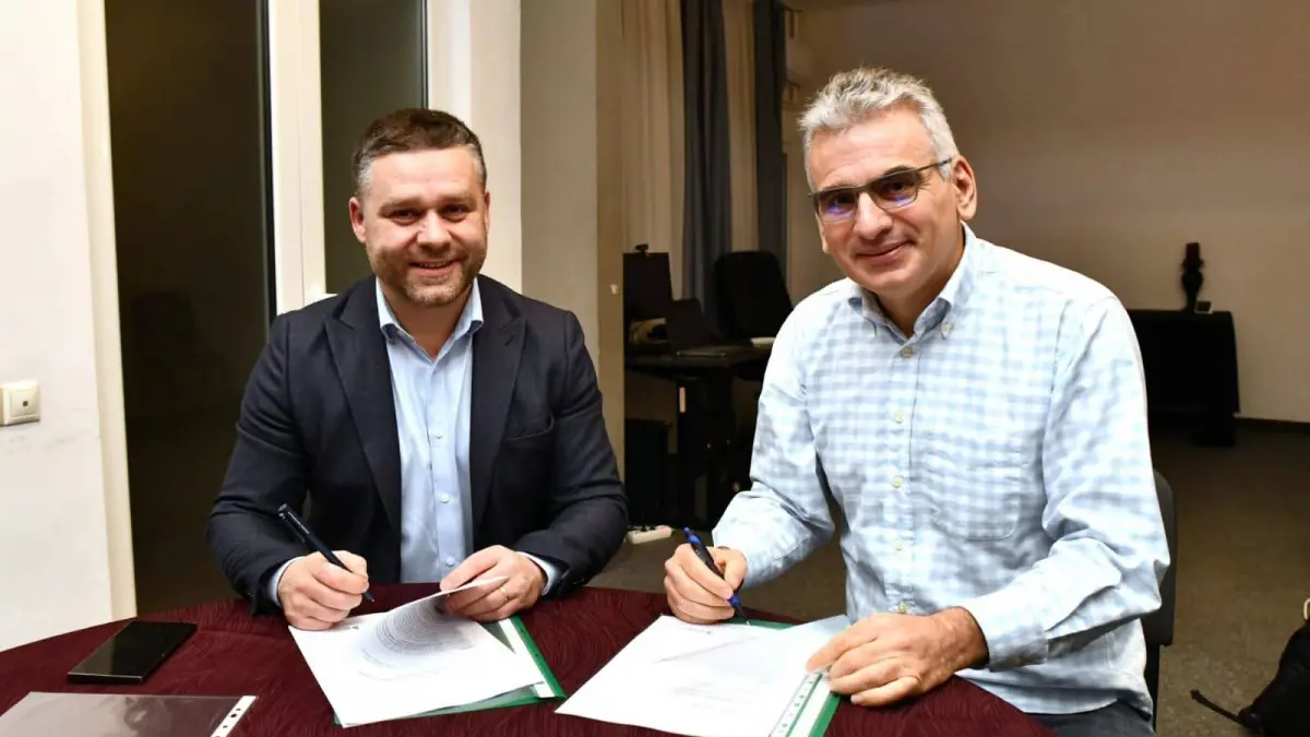 ciprian ciucu a semnat pactul pentru salvarea parcului ior si anunta masuri concrete pentru recuperarea terenului