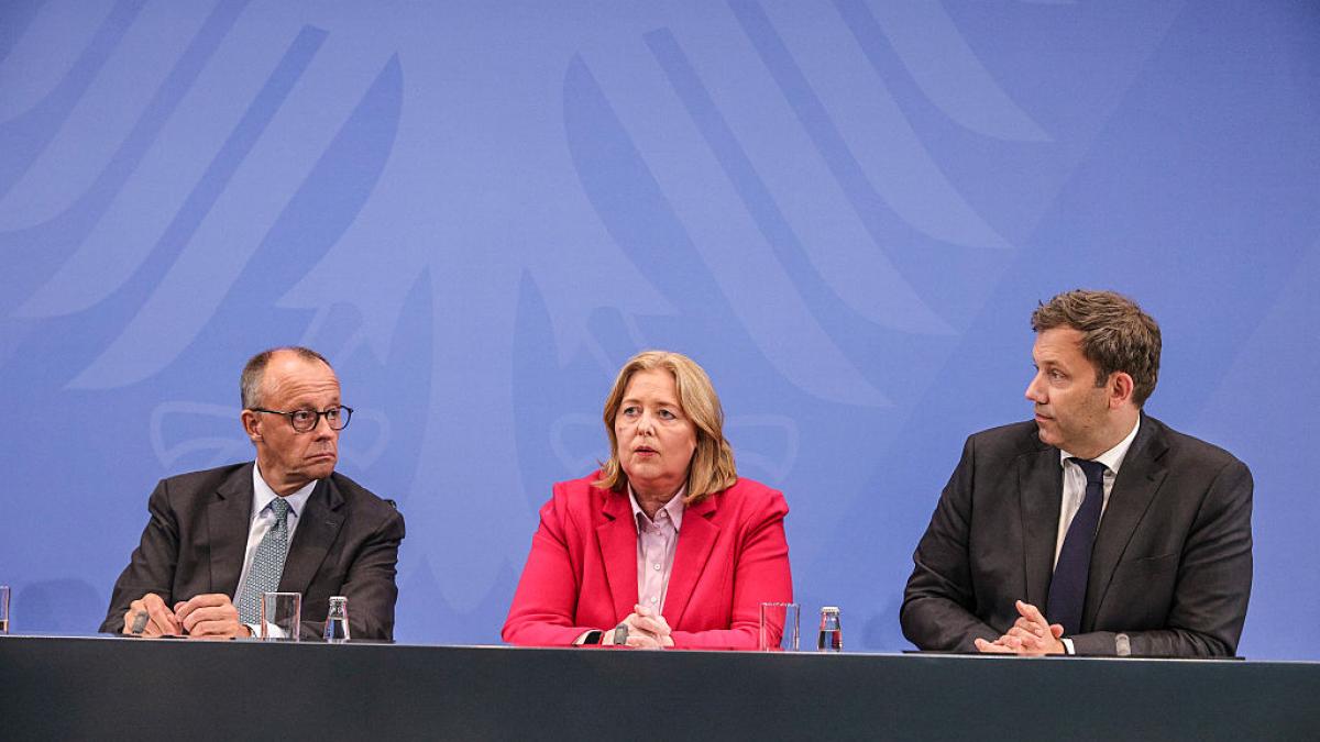 guvernul lui merz ar putea sa se cada din cauza reformei pensiilor social democratii germani ameninta cu iesirea de la guvernare