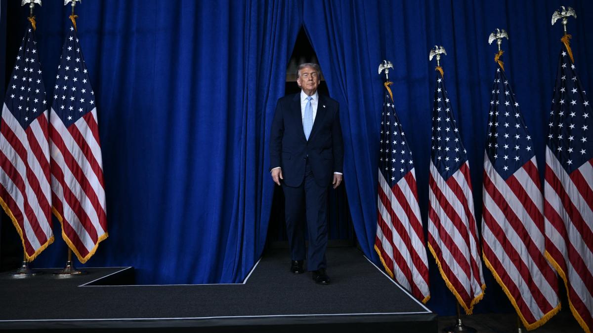 reuters trump este de acord cu o lege care sa sanctioneze cu tarife de 500 tarile care coopereaza cu rusia insa pune o conditie