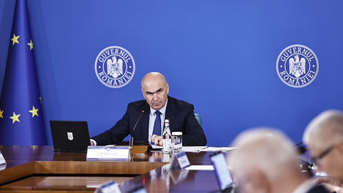 bolojan isi contrazice ministrul cumulul pensiei cu salariul interzis doar pentru speciali nu se aplica in sanatate si educatie