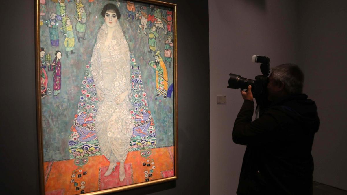 un tablou rar pictat de gustav klimt devine a doua cea mai scumpa opera vanduta vreodata la licitatie