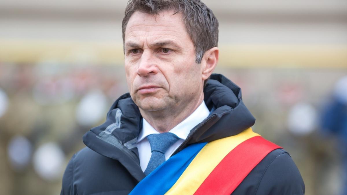 decizia magistratilor in dosarul primarului suspendat al mangaliei cercetat pentru luare de mita ar fi cerut 70 000 de euro