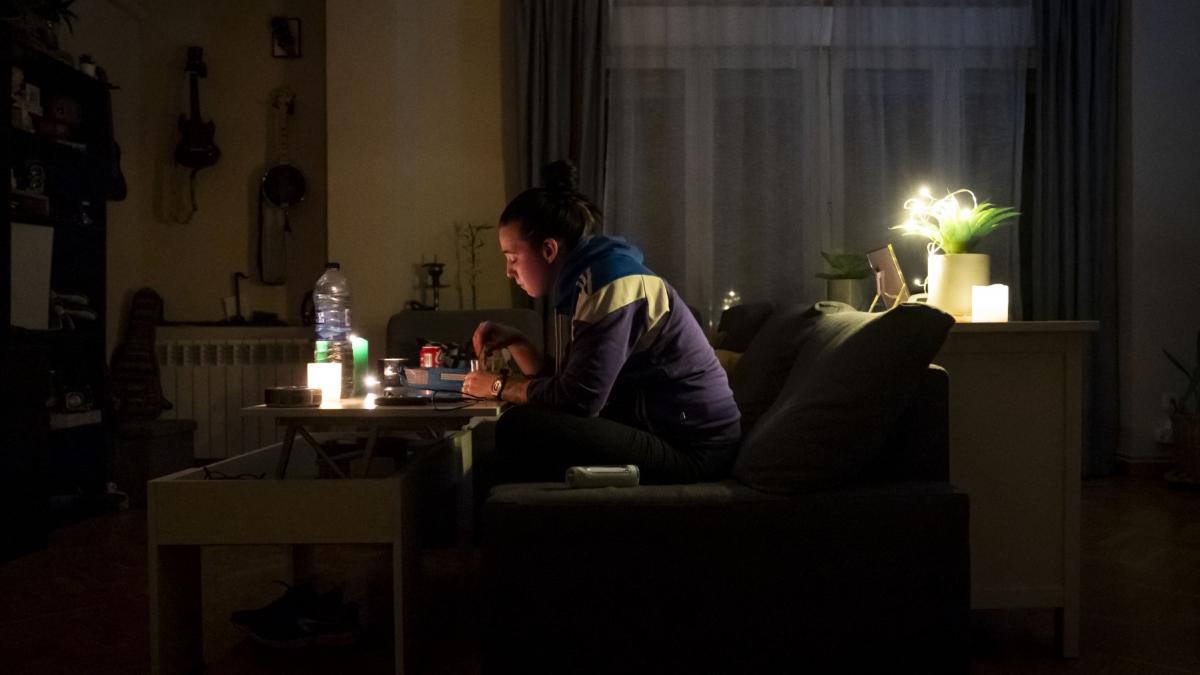 pana de curent masiva la paris 170 000 de locuinte au ramas fara electricitate metroul s a oprit in unele zone