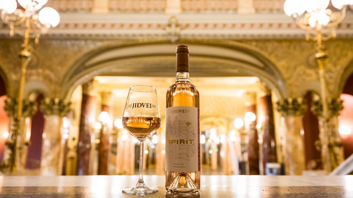 francezii dedica un festival culturii romane jidvei aduce un omagiu spiritului romanesc prin lansarea colectiei spirit