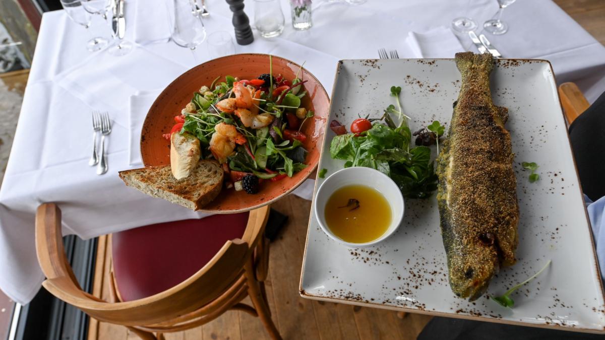 recomandari ansvsa la ce sa fim atenti cand cumparam alimente de post si peste in postul craciunului ca sa nu ne imbolnavim