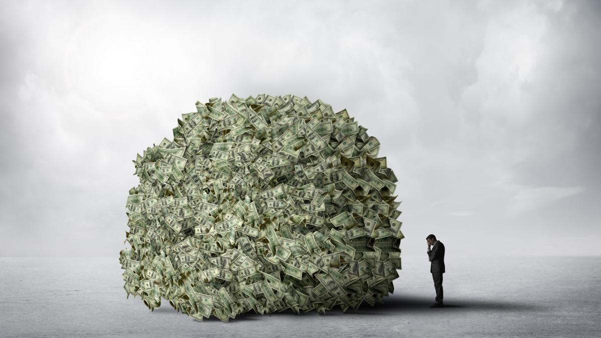 cu cat contribuie romania la datoria publica globala de 111 trilioane de dolari sua si china detin peste jumatate din ea