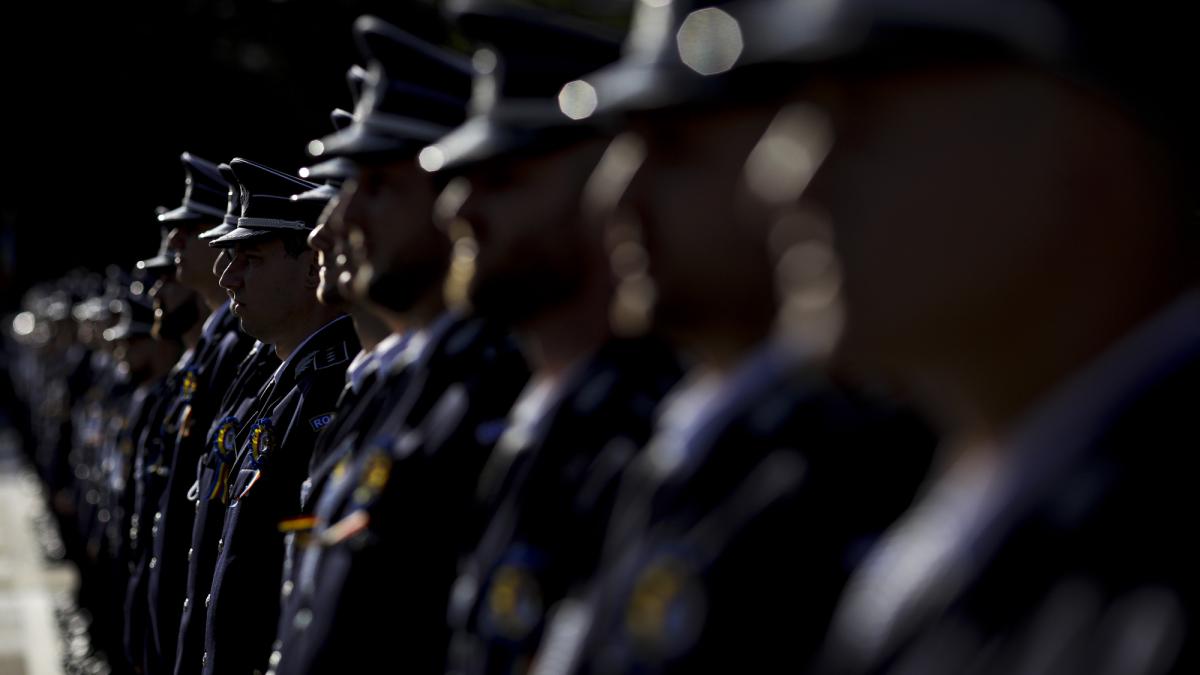 document guvernul publica proiectul care interzice cumulul pensie salariu pentru cine e limitata pensia la 15 si ce exceptii sunt