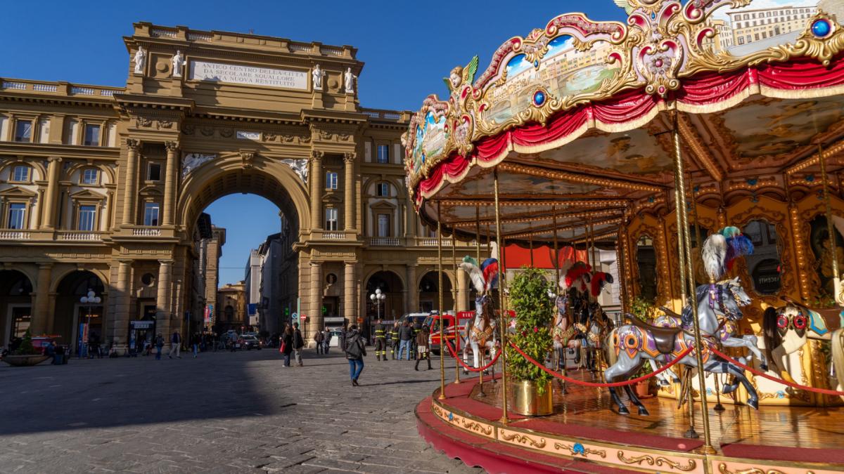 un oras european aglomerat interzice terasele pe zeci de strazi si in piete istorice e chiar unul din preferatele turistilor romani