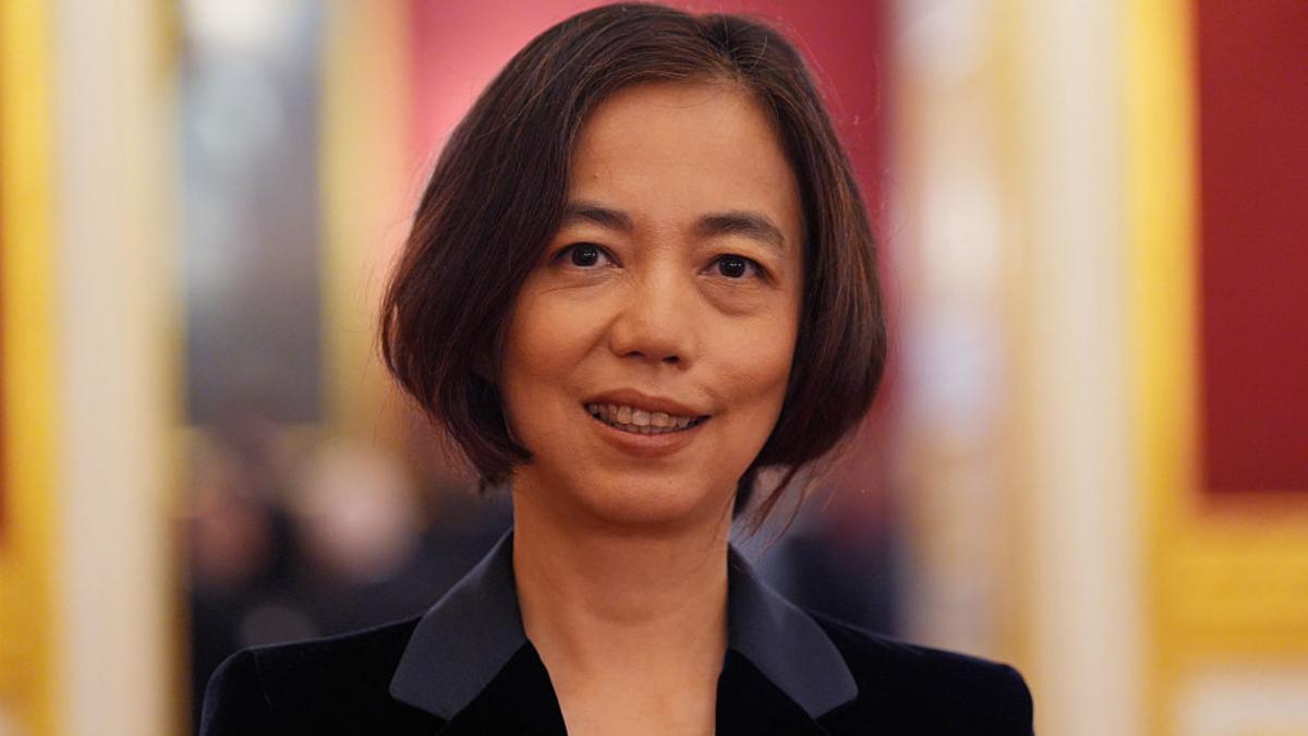 in trecut lucra ca spalatoreasa iar astazi conduce o companie de un miliard de dolari fei fei li povesteste cum a ajuns nasa ai