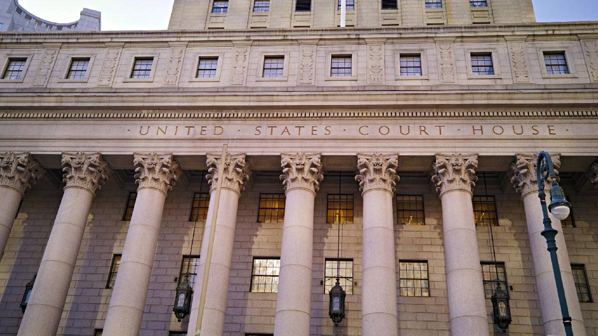 un judecator federal a anulat rechizitoriul lansat la presiunea lui trump impotriva fostului sef al fbi james comey