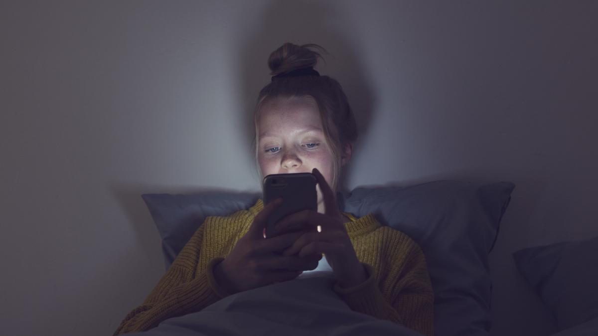 generatia alpha amenintata de stres si obiceiuri daunatoare peste 90 stau in fata ecranelor inainte de culcare