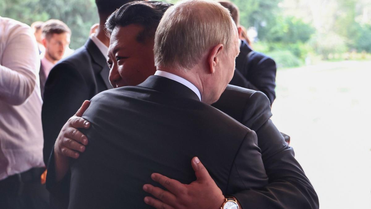 limba rusa a devenit obligatorie in scolile din coreea de nord de la ce varsta vor incepe elevii sa o invete