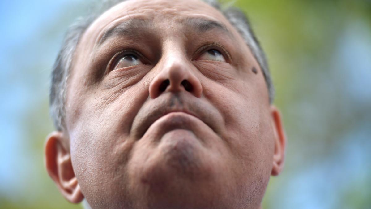 anaf ii confisca averea lui marian vanghelie fiscul are de recuperat peste 13 7 milioane de lei si i a pus sechestru pe case si masini