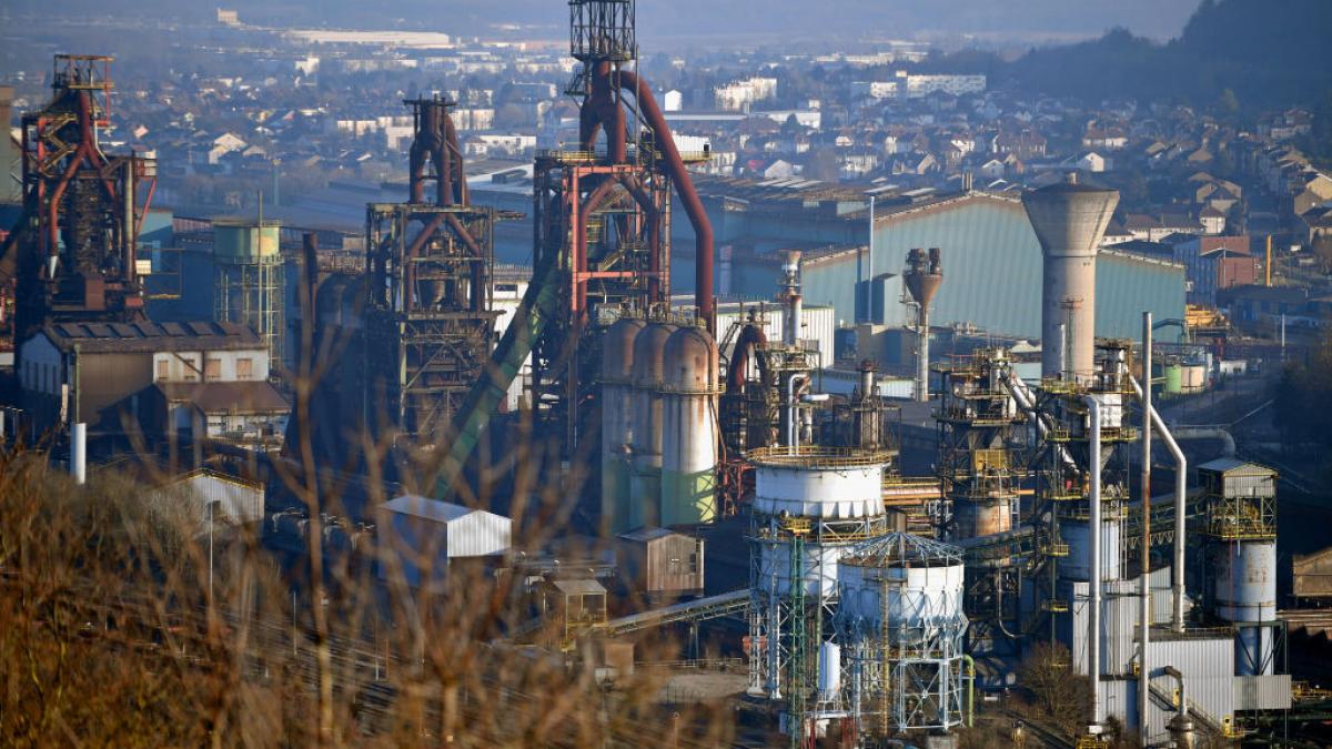 parlamentul francez vrea sa nationalizeze arcelormittal e singura solutie pentru a salva industratia si 15 000 de locuri de munca