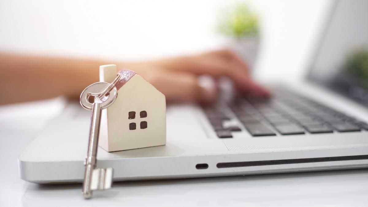 piata imobiliara din romania printre cele mai putin reglementate din europa agentii cer deblocarea legii agentului imobiliar