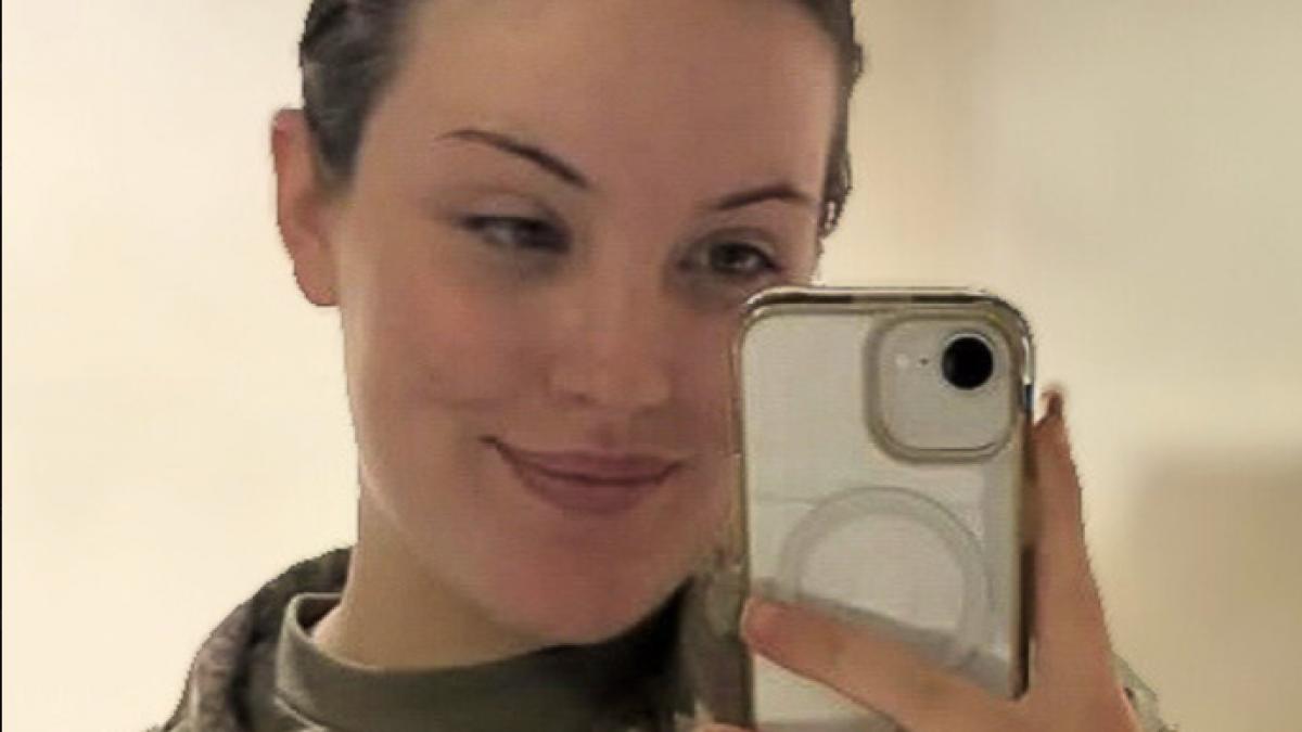 tanara de 20 de ani din garda nationala impuscata miercuri la washington a murit sarah avea 20 de ani