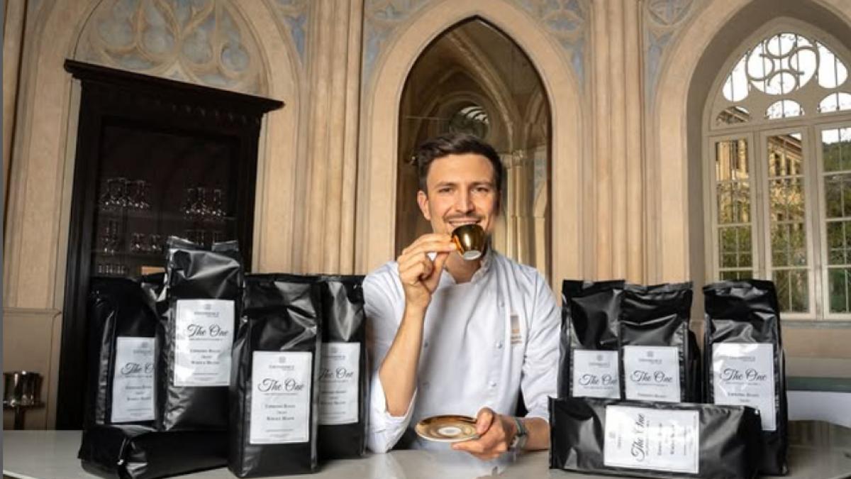 un restaurant celebru din italia vinde doar pentru o zi cea mai buna si cea mai scumpa cafea din lume cat costa o ceasca