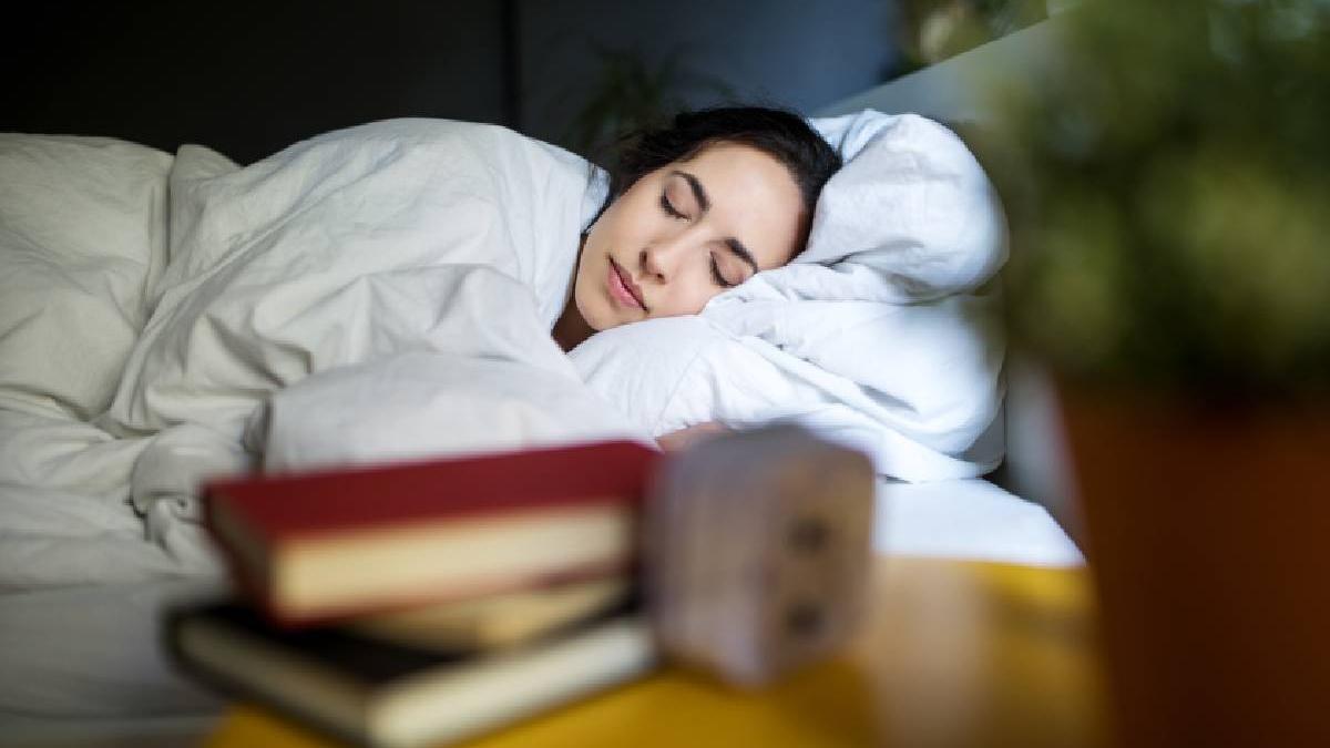 de la monstri sub pat la intalniri cu cei dragi disparuti cum se schimba visele noastre pe masura ce imbatranim