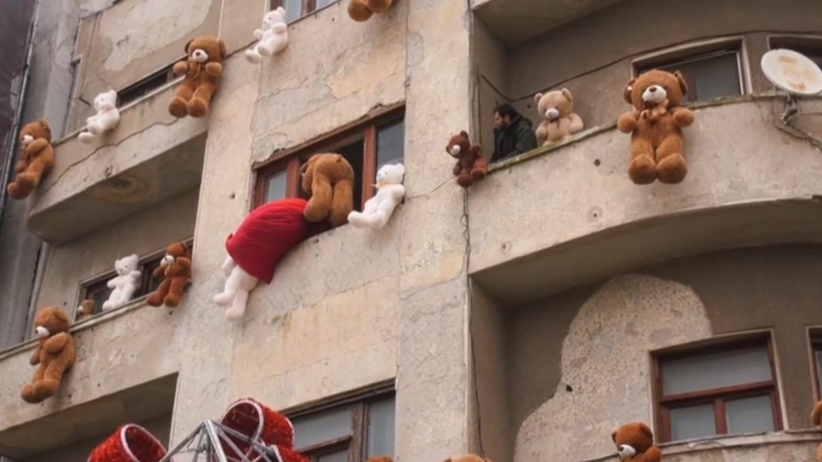 imagini virale in constanta primaria a vrut sa infrumuseteze cu ursuleti de plus o cladire veche dar efectul nu a fost cel asteptat