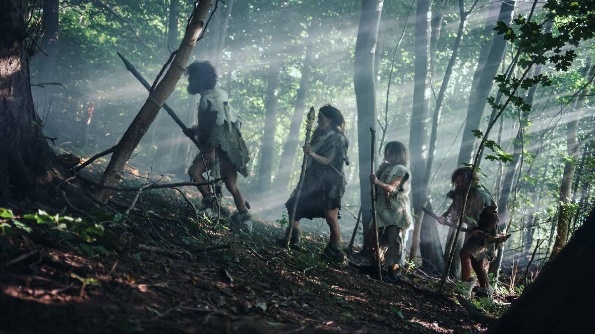 oamenii moderni au ajuns in australia acum 60 000 de ani si pe drum ar fi interactionat cu hobbitii preistorici