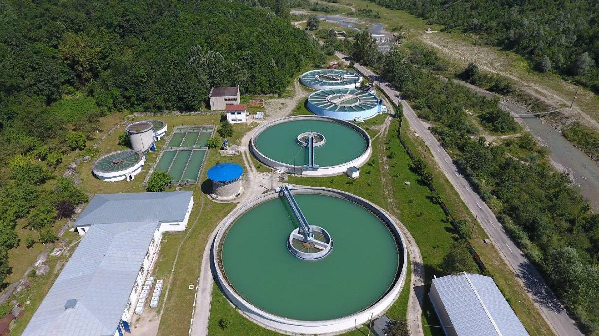 situatie critica la barajul paltinu apele romane cer declararea starii de urgenta din cauza turbiditatii extreme