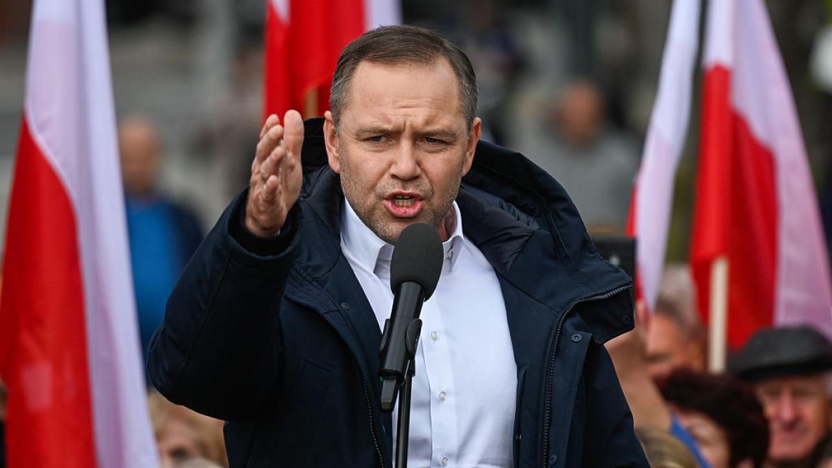 presedintele poloniei anuleaza o intrevedere cu viktor orban dupa ce premierul maghiar s a intalnit cu putin la moscova