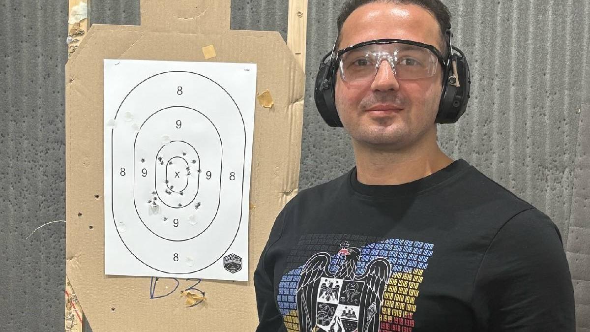 cine sunt lupii tricolori si de ce nu il plac pe georgescu incidentul de la alba si profilul unui grup care isi ia tricolorul inapoi