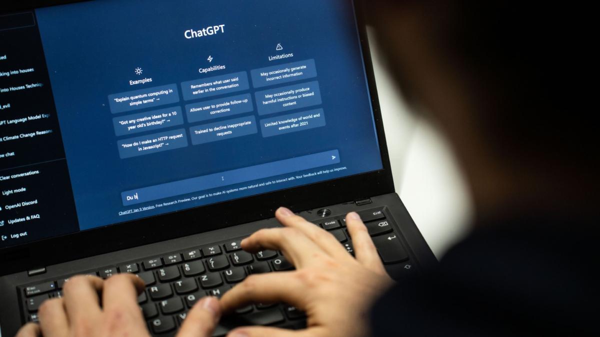 era inteligentei artificiale gratuite se apropie de sfarsit reclamele ar putea aparea in versiunea gratuita a chatgpt