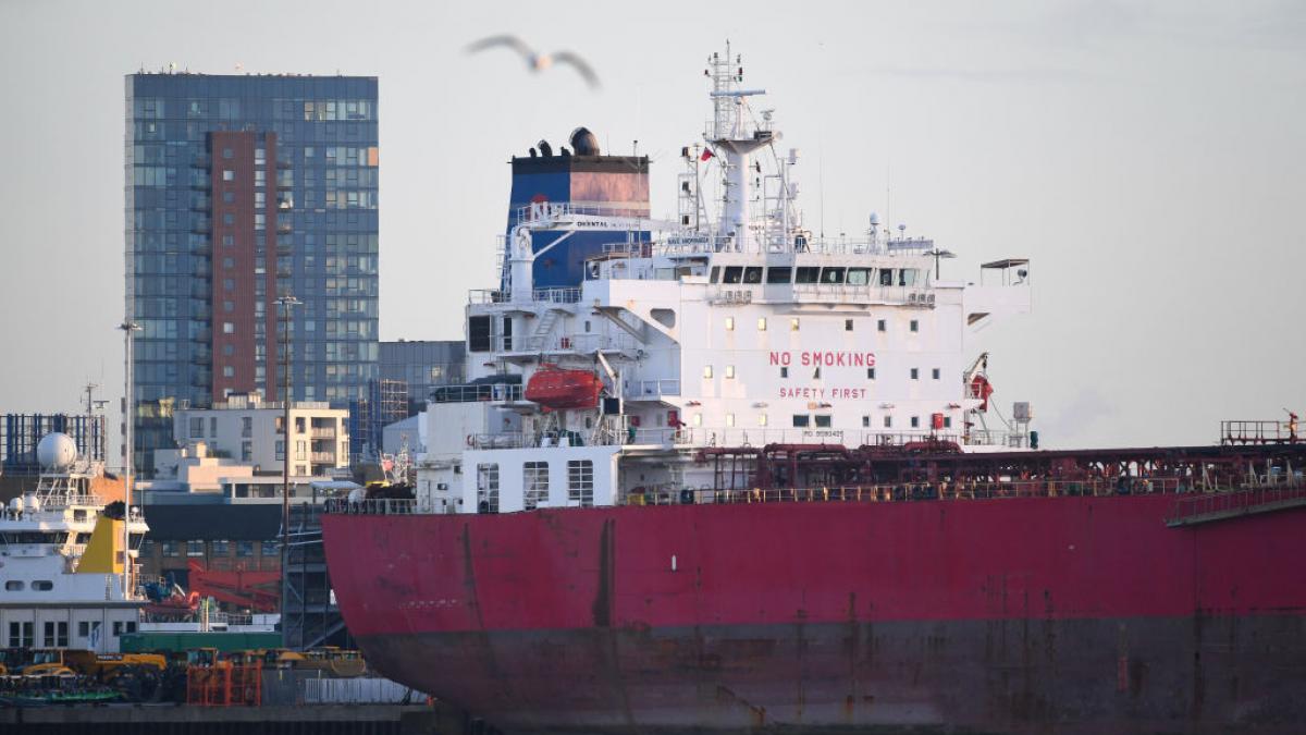 trei petroliere rusesti au explodat intr o singura saptamana ultimul in apropiere de capitala senegalului