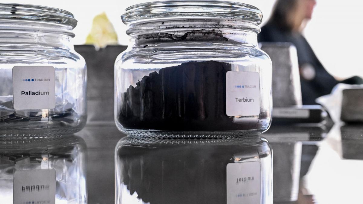 cum iau americanii pamanturile rare ravnite de europeni sa vindem o tona de terbiu in ue dureaza patru saptamani in sua 4 zile