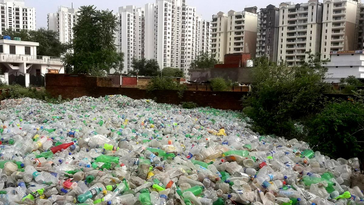 predictii sumbre pentru omenire in 2040 vor exista deseuri de plastic cat pentru o basculanta pe secunda iar sanatatea va fi un lux
