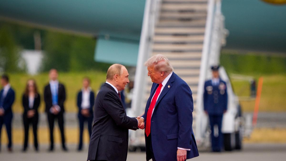 visul febril al lui putin cum a ajuns america sa l roage sa faca pace kremlinul savureaza spectacolul geopolitic neasteptat