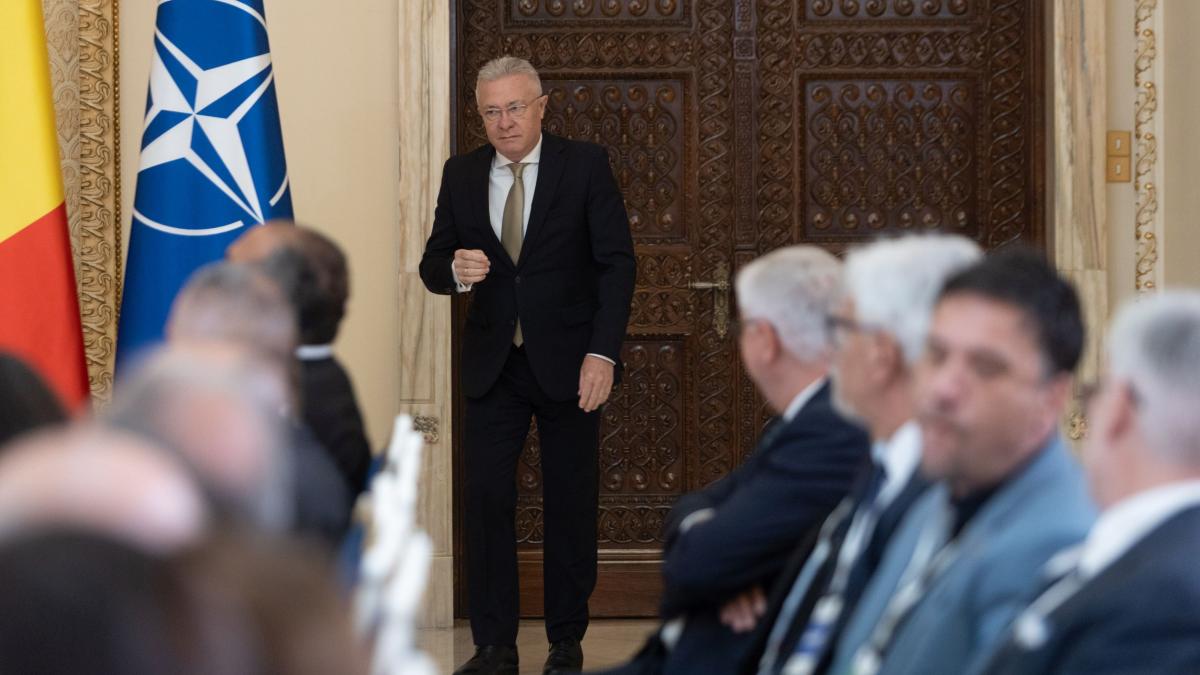 putin vrea gurile dunarii si anunta asta oficial cristian diaconescu trebuie luat in serios chiar daca inceara sa transmita teama