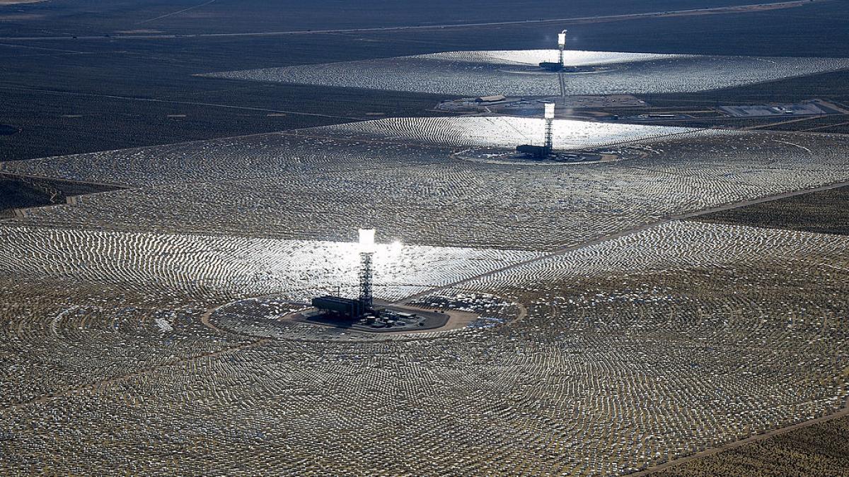 cel mai ambitios proiect solar din desertul mojave se inchide cum a esuat centrala ivanpah de 2 2 miliarde de dolari