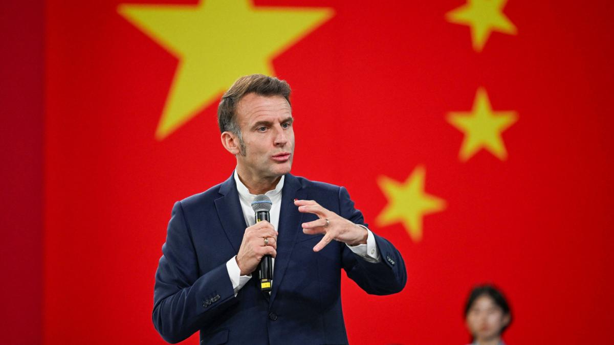 Macron amenință China cu taxe vamale „în lunile următoare”
