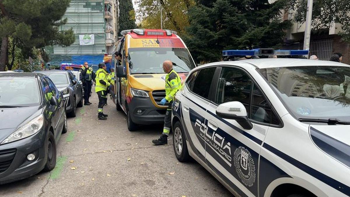 O mamă s-a prăbușit de la etajul zece cu gemenii în brațe, la doar o zi după ce au împlinit 3 ani