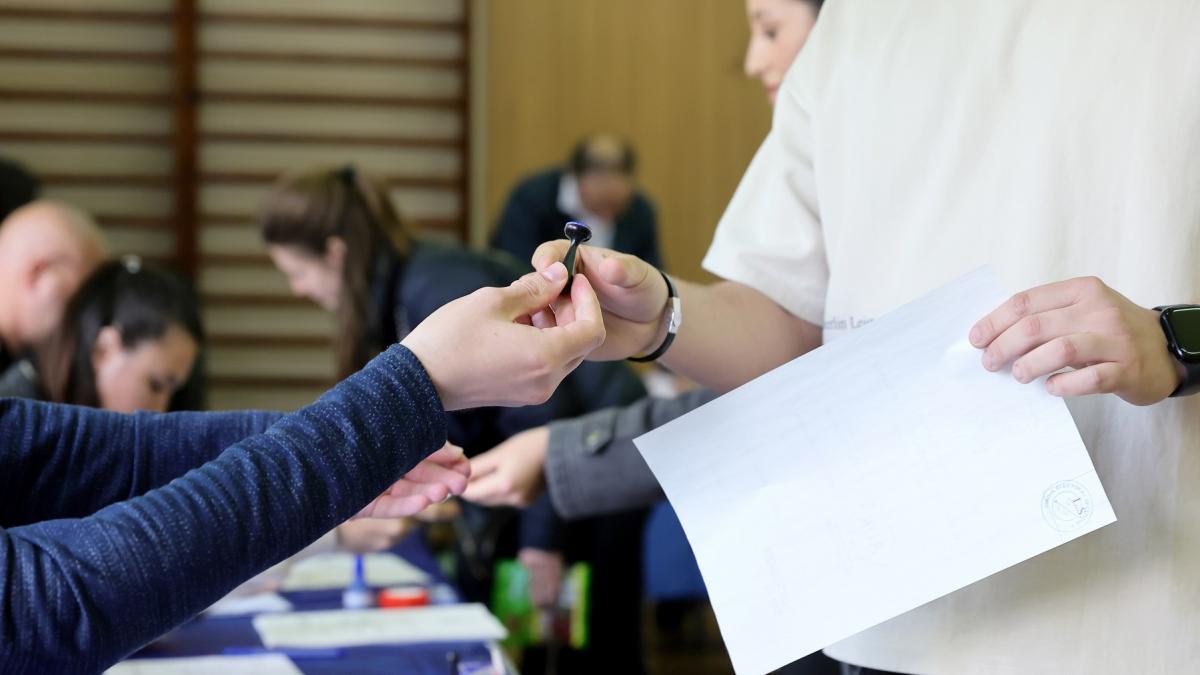 sociolog despre primele masurari estimative ale alegerilor acea stafie care bantuie romania nu se confirma inca in bucuresti