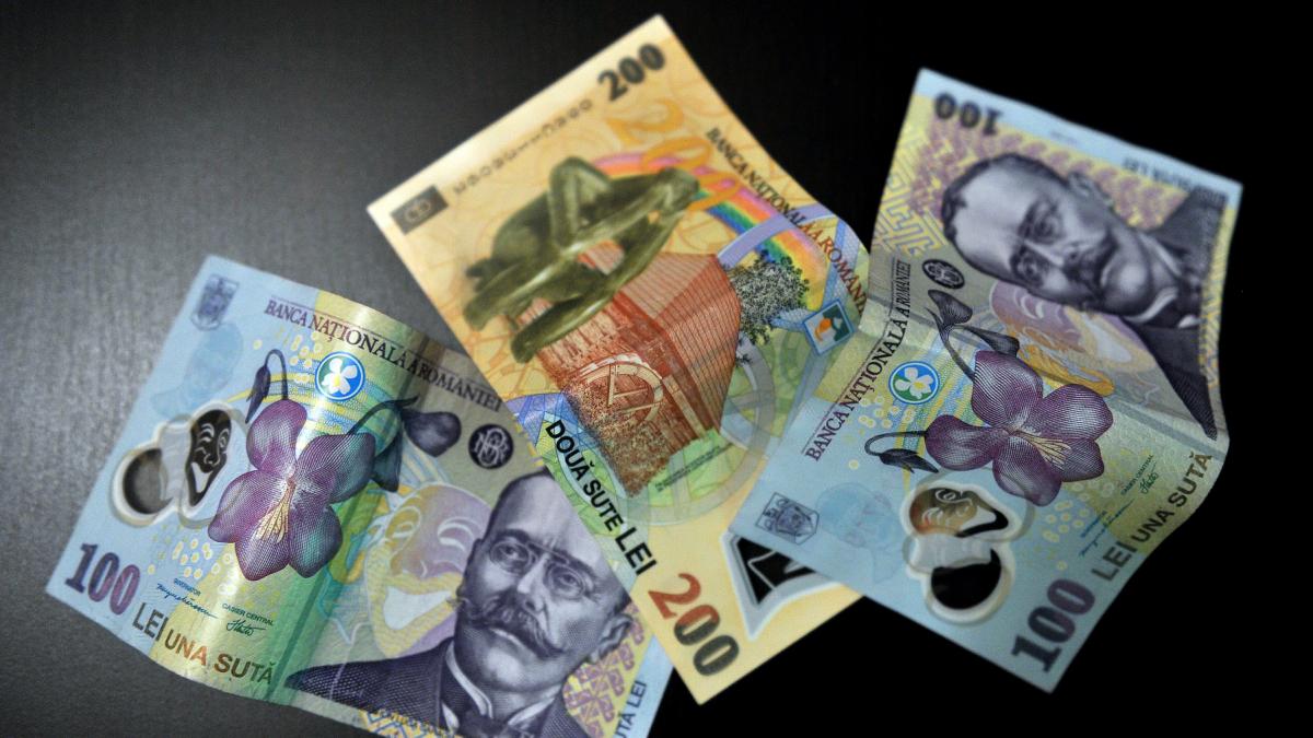 ajutoarele sociale se platesc mai devreme in decembrie cand se vireaza si ce categorii de beneficiari primesc banii inainte de craciun