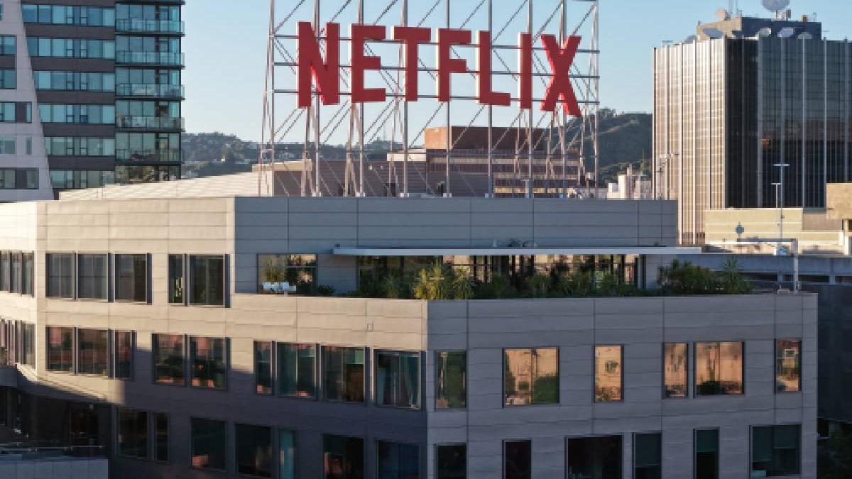 analiza cnn trump este factorul care poate deturna cel mai mare acord de la hollywood dintre netflix si warner bros