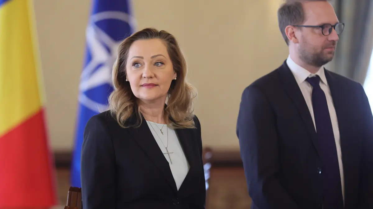 dominic fritz raspunde atacurilor lansate de elena lasconi posibil ca isi doreste sa fie exclusa