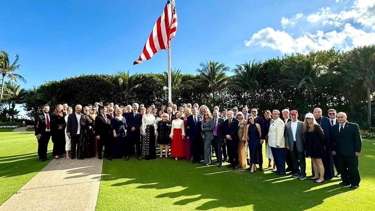 romanii din sua au sarbatorit ziua nationala la mar a lago eugen tomac relatia noastra cu americanii este unica