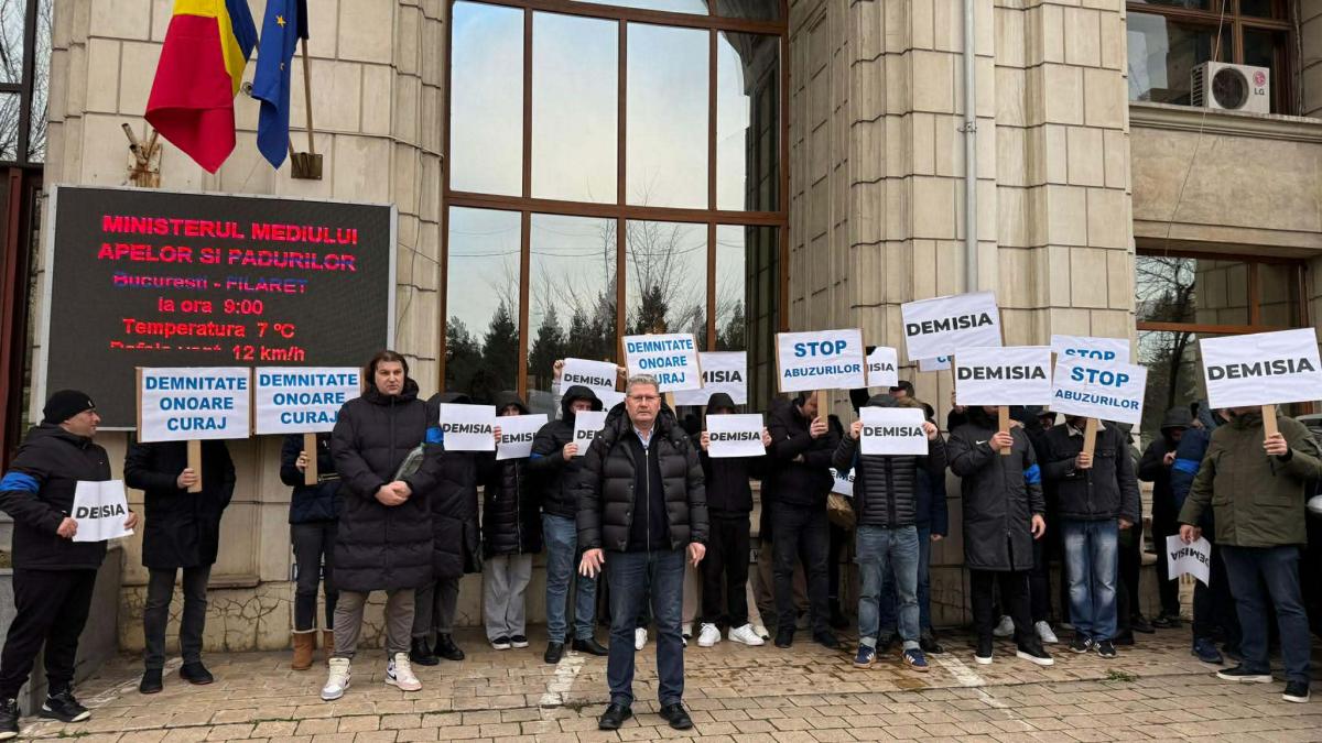 pusl cere demisia ministrului diana buzoianu nu poti abandona peste 100 000 de oameni fara apa si sa spui ca nu ai fost informata